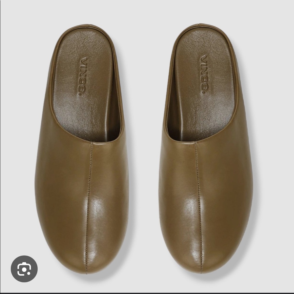 Vince Isa Leather Clogs Size 9 Olive Green